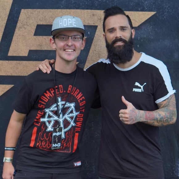 Meet your Posher, Chris - Picture 1 of 1